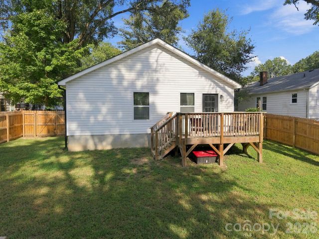 523 Gibson Drive NW, Concord, NC 28025