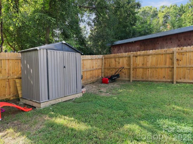 523 Gibson Drive NW, Concord, NC 28025