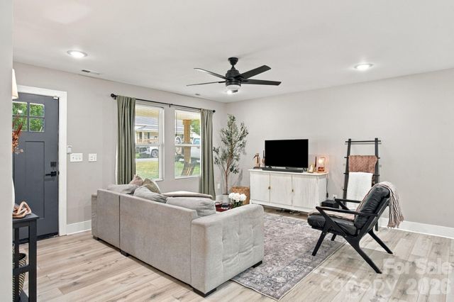523 Gibson Drive NW, Concord, NC 28025