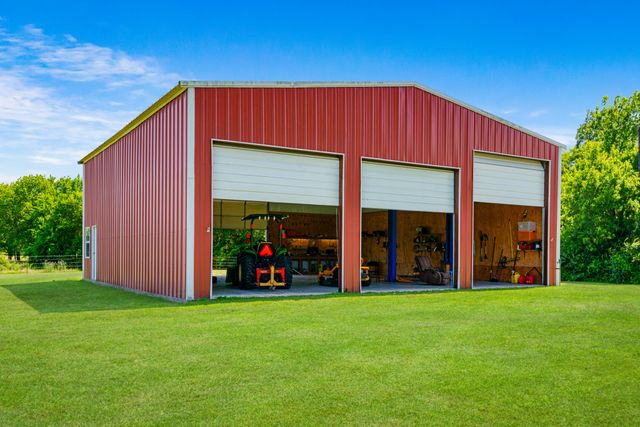 101 S County Road 35810, Arthur City, TX 75411