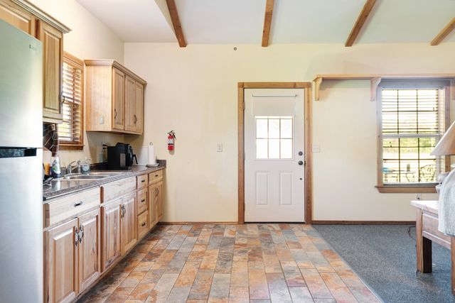 101 S County Road 35810, Arthur City, TX 75411