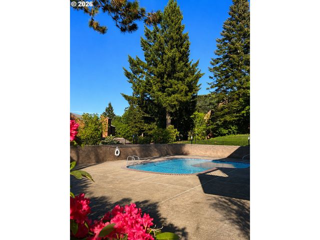 29 OSWEGO Smt, Lake Oswego, OR 97035