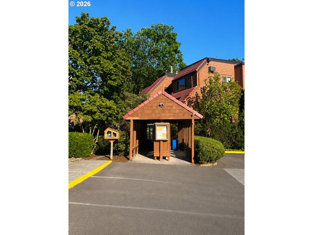 29 OSWEGO Smt, Lake Oswego, OR 97035