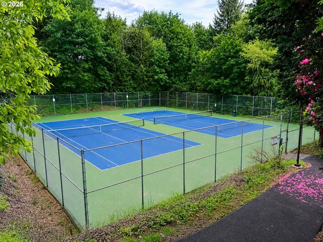 29 OSWEGO Smt, Lake Oswego, OR 97035