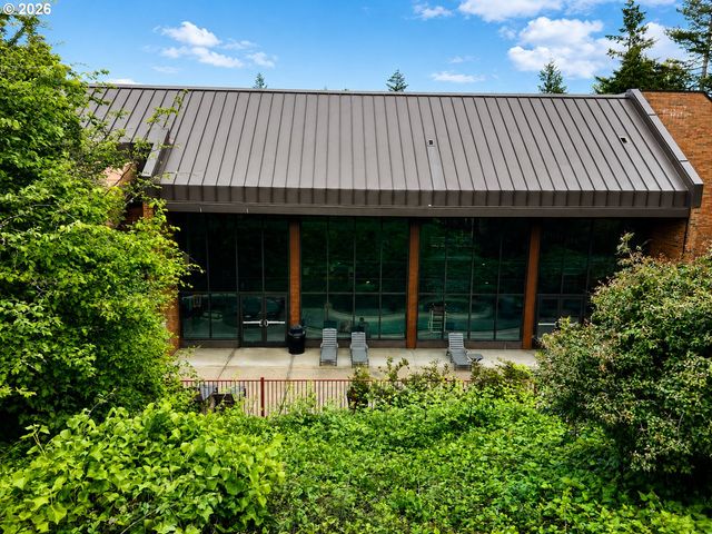 29 OSWEGO Smt, Lake Oswego, OR 97035