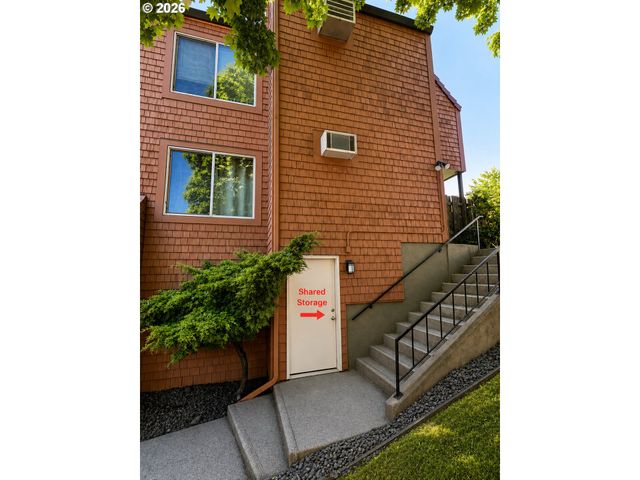 29 OSWEGO Smt, Lake Oswego, OR 97035