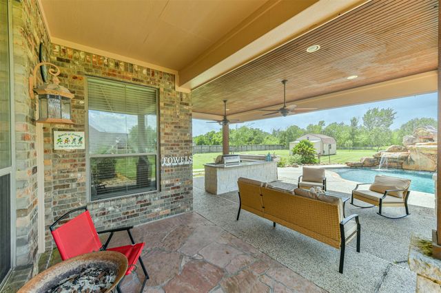 15403 Devin Lane, Crosby, TX 77532