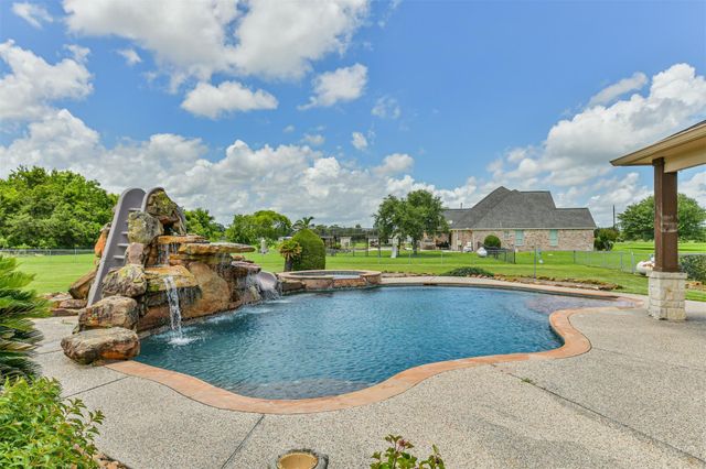 15403 Devin Lane, Crosby, TX 77532