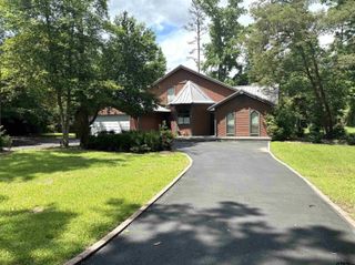 496 Greenbriar Trail, Holly Lake Ranch, TX 75765