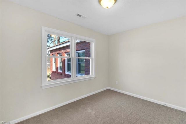 353 Fox Hill RD, Hampton, VA 23669