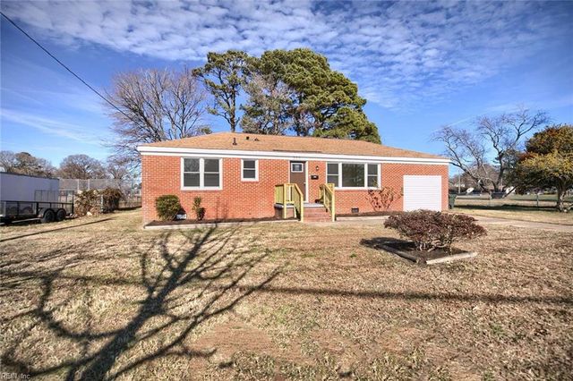 353 Fox Hill RD, Hampton, VA 23669