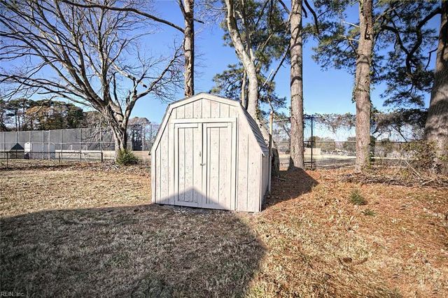 353 Fox Hill RD, Hampton, VA 23669