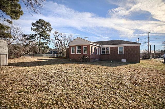 353 Fox Hill RD, Hampton, VA 23669