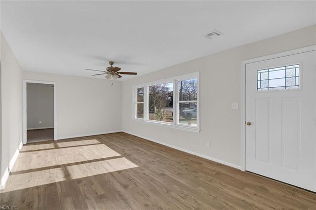 353 Fox Hill RD, Hampton, VA 23669