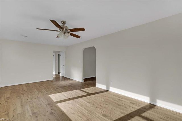 353 Fox Hill RD, Hampton, VA 23669