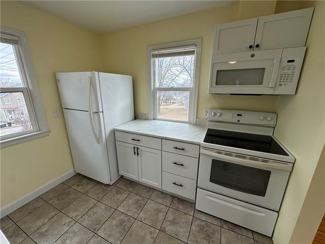 215 W 8th Street, Maryville, MO 64468