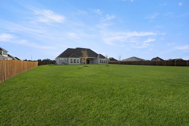 141 Hollingsworth Lane, Oak Leaf, TX 75154