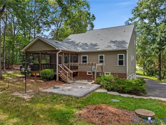 2039 Shadow Creek Ct, Powhatan, VA 23139