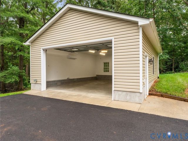 2039 Shadow Creek Ct, Powhatan, VA 23139