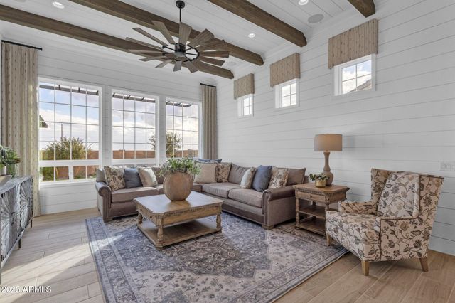 1075 E GLENEAGLE Drive, Chandler, AZ 85249