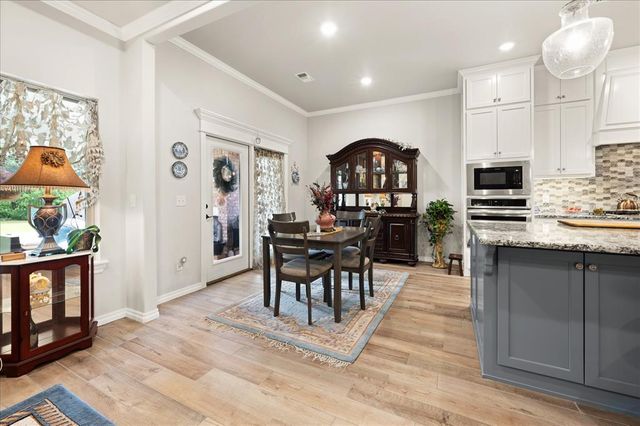 8208 Poplar Drive, Edmond, OK 73034