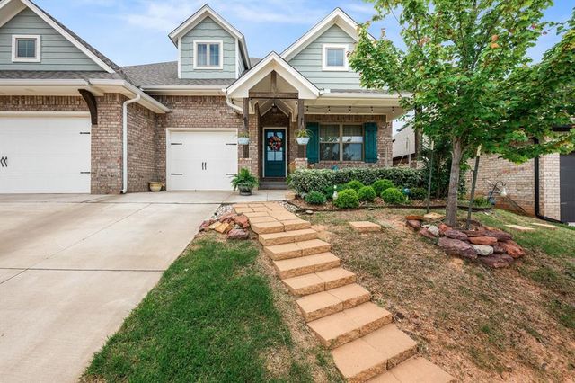 8208 Poplar Drive, Edmond, OK 73034