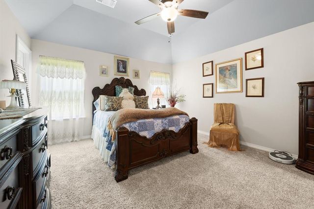 8208 Poplar Drive, Edmond, OK 73034