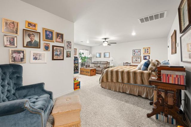 8208 Poplar Drive, Edmond, OK 73034