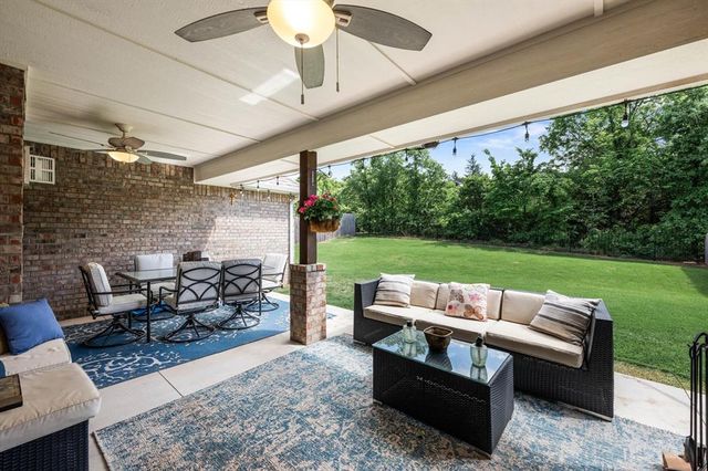 8208 Poplar Drive, Edmond, OK 73034