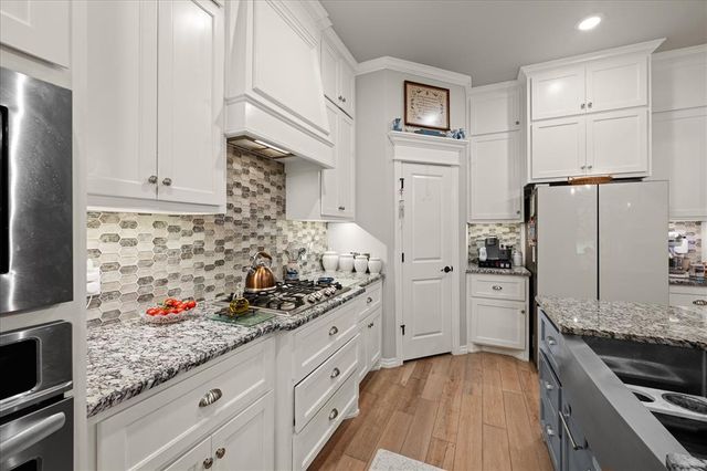 8208 Poplar Drive, Edmond, OK 73034