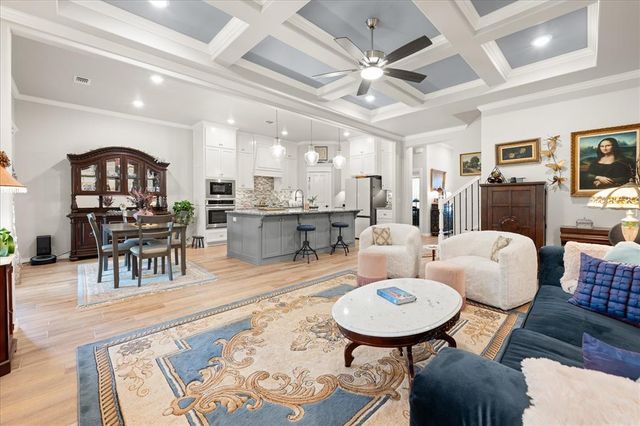 8208 Poplar Drive, Edmond, OK 73034