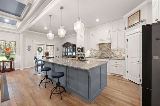 8208 Poplar Drive, Edmond, OK 73034