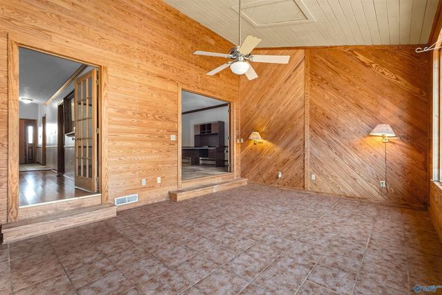 911 Sibert Circle, Glencoe, AL 35905