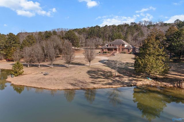 911 Sibert Circle, Glencoe, AL 35905