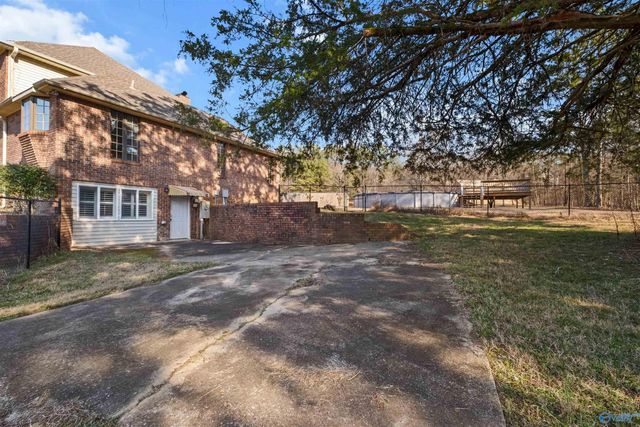 911 Sibert Circle, Glencoe, AL 35905