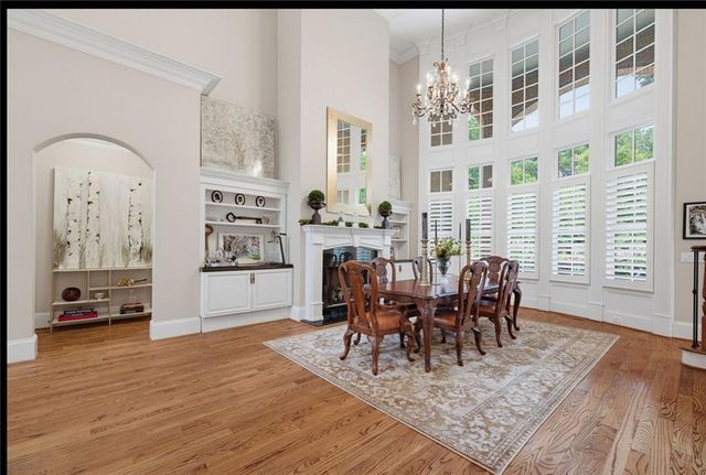 280 Old Ivy Road NE, Atlanta, GA 30342
