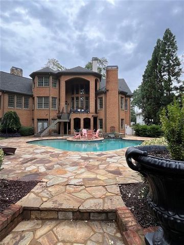 280 Old Ivy Road NE, Atlanta, GA 30342