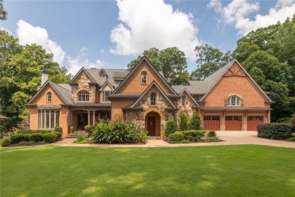 280 Old Ivy Road NE, Atlanta, GA 30342
