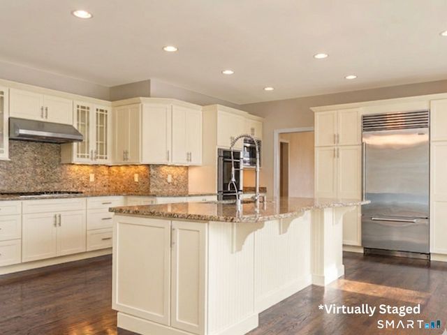 1 Mountaincrest Drive, Cheshire, CT 06410