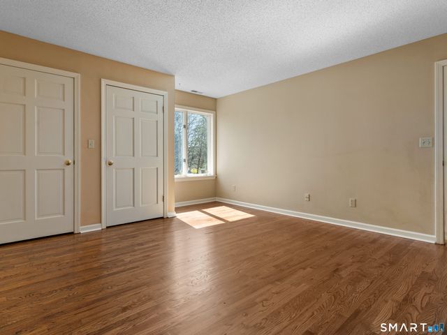 1 Mountaincrest Drive, Cheshire, CT 06410
