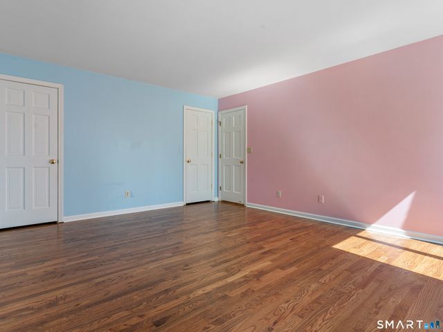 1 Mountaincrest Drive, Cheshire, CT 06410