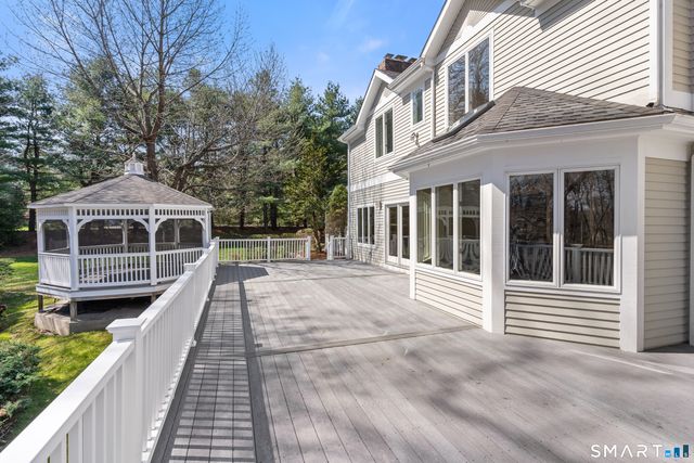 1 Mountaincrest Drive, Cheshire, CT 06410