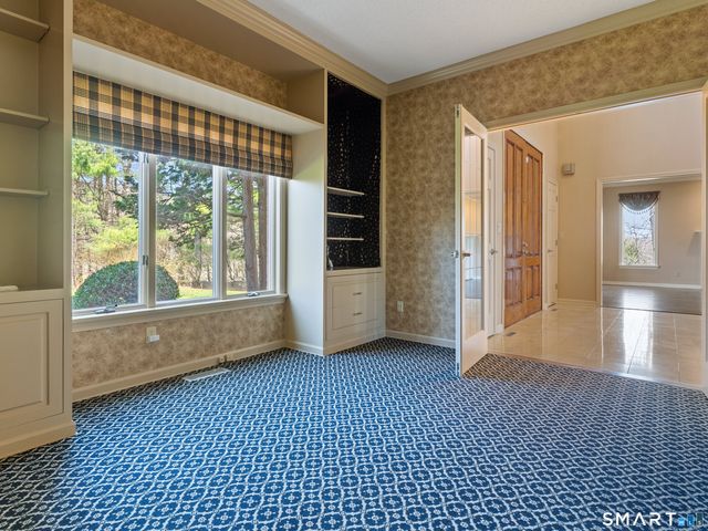 1 Mountaincrest Drive, Cheshire, CT 06410