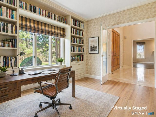 1 Mountaincrest Drive, Cheshire, CT 06410