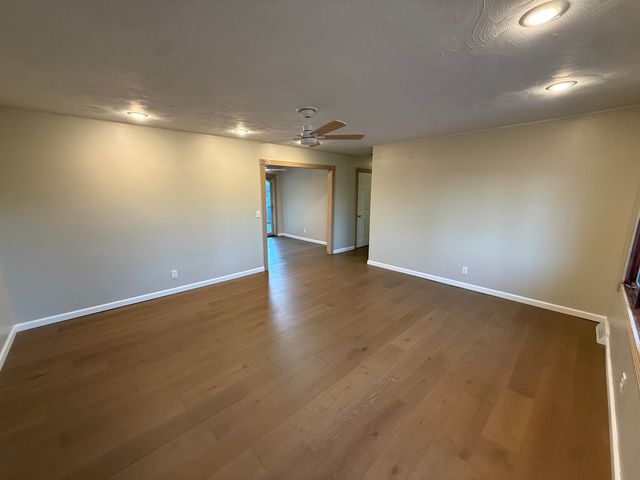 6424 W Farm Rd 140, Springfield, MO 65802