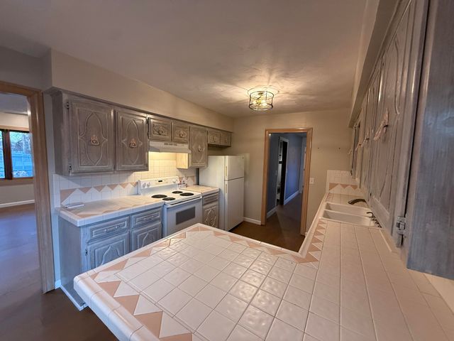 6424 W Farm Rd 140, Springfield, MO 65802