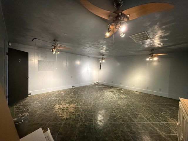 6424 W Farm Rd 140, Springfield, MO 65802