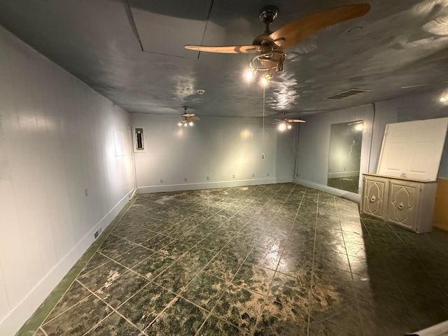 6424 W Farm Rd 140, Springfield, MO 65802