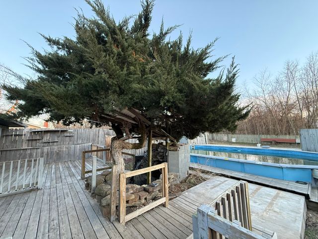 6424 W Farm Rd 140, Springfield, MO 65802