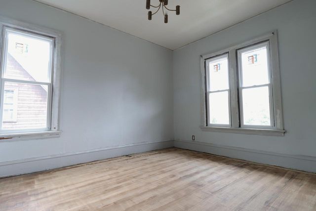 3221 W Michigan STREET, Milwaukee, WI 53208